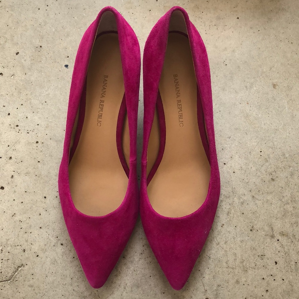 Banana Republic Kitten Heels
